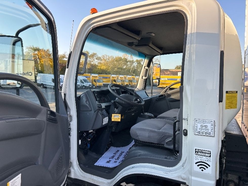 Light Duty Box Truck-Light and Medium Duty Trucks-Isuzu-2020-NPR EFI-Saint Petersburg-FL-92,642\n\t\tmiles-$ 39,500 - Image 16