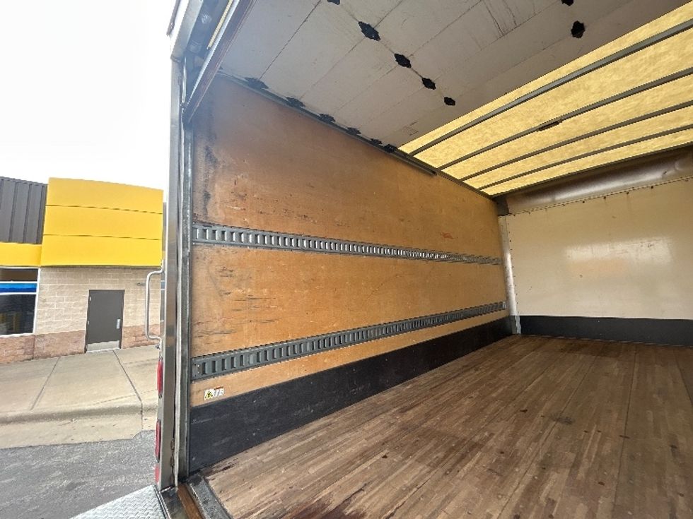 Light Duty Box Truck-Light and Medium Duty Trucks-Isuzu-2020-NPR EFI-Springfield-MO-63,329\n\t\tmiles-$ 11,000 - Image 11