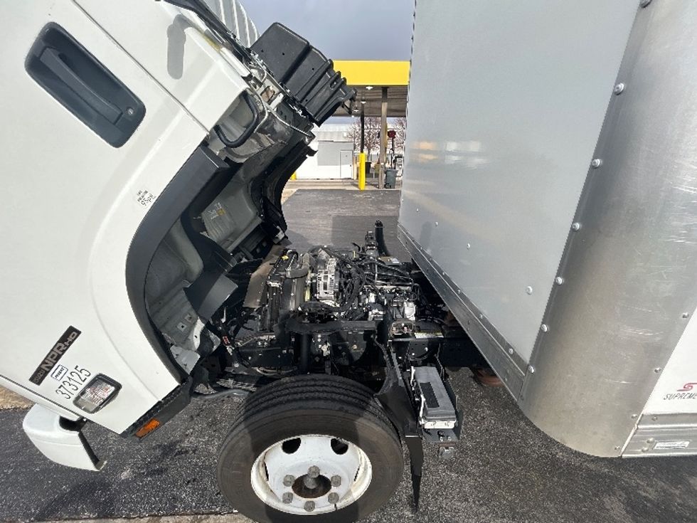 Light Duty Box Truck-Light and Medium Duty Trucks-Isuzu-2020-NPR EFI-Springfield-MO-63,329\n\t\tmiles-$ 11,000 - Image 24