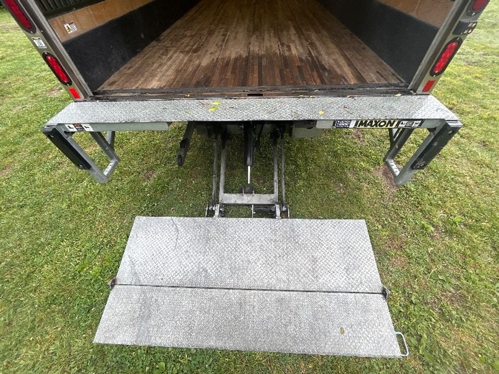 Light Duty Box Truck-Light and Medium Duty Trucks-Isuzu-2020-NPR EFI-Springfield-MO-75,316\n\t\tmiles-$ 41,500 - Image 10