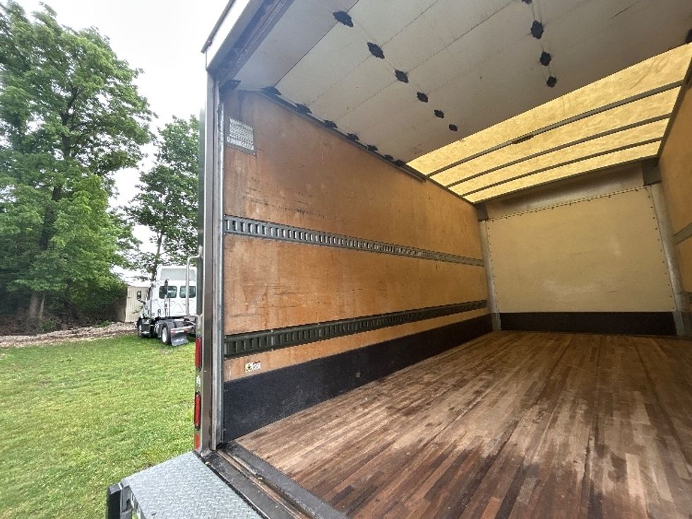 Light Duty Box Truck-Light and Medium Duty Trucks-Isuzu-2020-NPR EFI-Springfield-MO-75,316\n\t\tmiles-$ 41,500 - Image 11