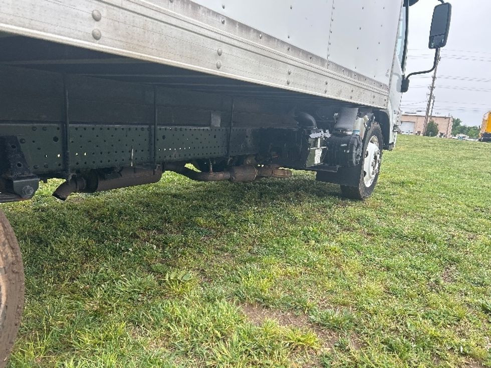 Light Duty Box Truck-Light and Medium Duty Trucks-Isuzu-2020-NPR EFI-Springfield-MO-75,316\n\t\tmiles-$ 41,500 - Image 14