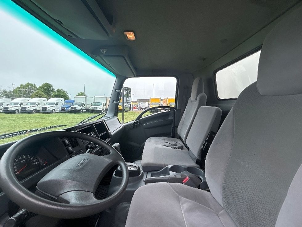 Light Duty Box Truck-Light and Medium Duty Trucks-Isuzu-2020-NPR EFI-Springfield-MO-75,316\n\t\tmiles-$ 41,500 - Image 19
