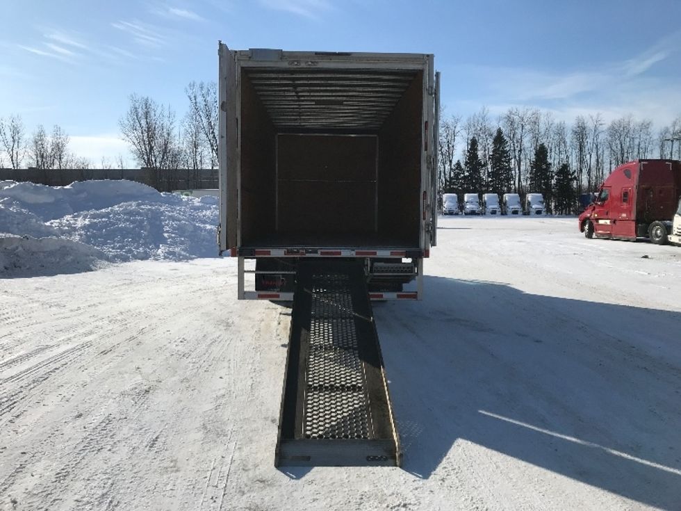 Light Duty Box Truck-Light and Medium Duty Trucks-Isuzu-2020-NPR EFI-Ste-Foy-PQ-211,547\n\t\tkm-$ 39,750 - Image 9