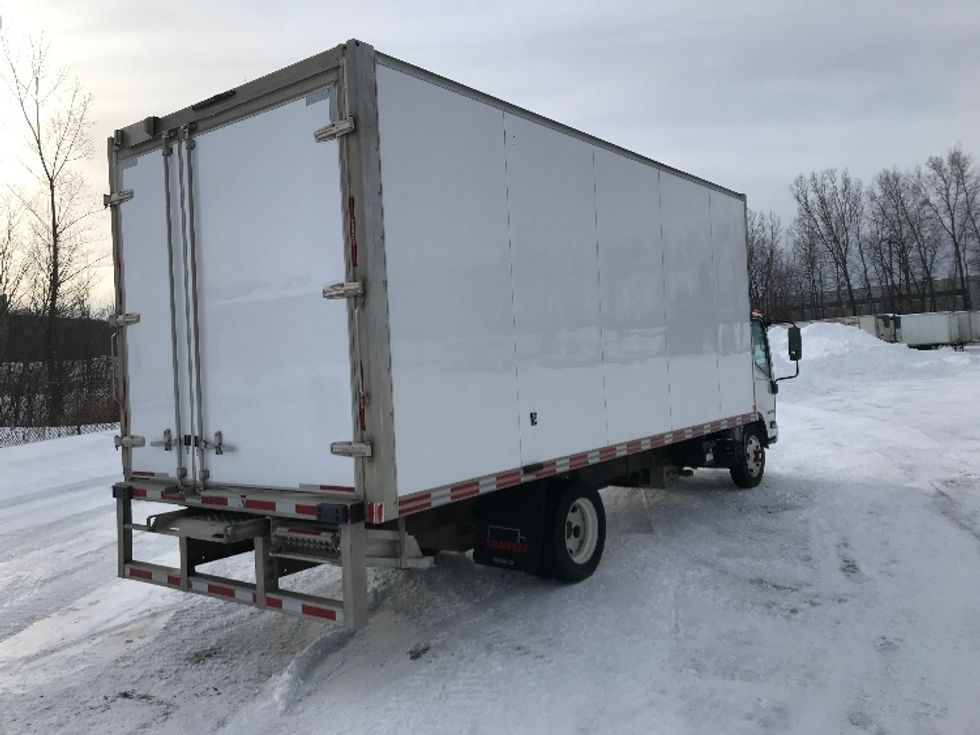 Light Duty Box Truck-Light and Medium Duty Trucks-Isuzu-2020-NPR EFI-Ste-Foy-PQ-241,708\n\t\tkm-$ 35,500 - Image 13