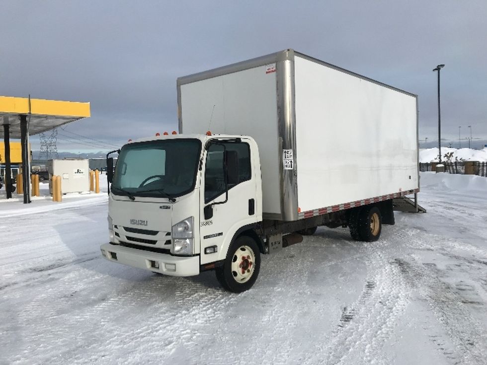 Light Duty Box Truck-Light and Medium Duty Trucks-Isuzu-2020-NPR EFI-Ste-Foy-PQ-241,708\n\t\tkm-$ 35,500 - Image 3