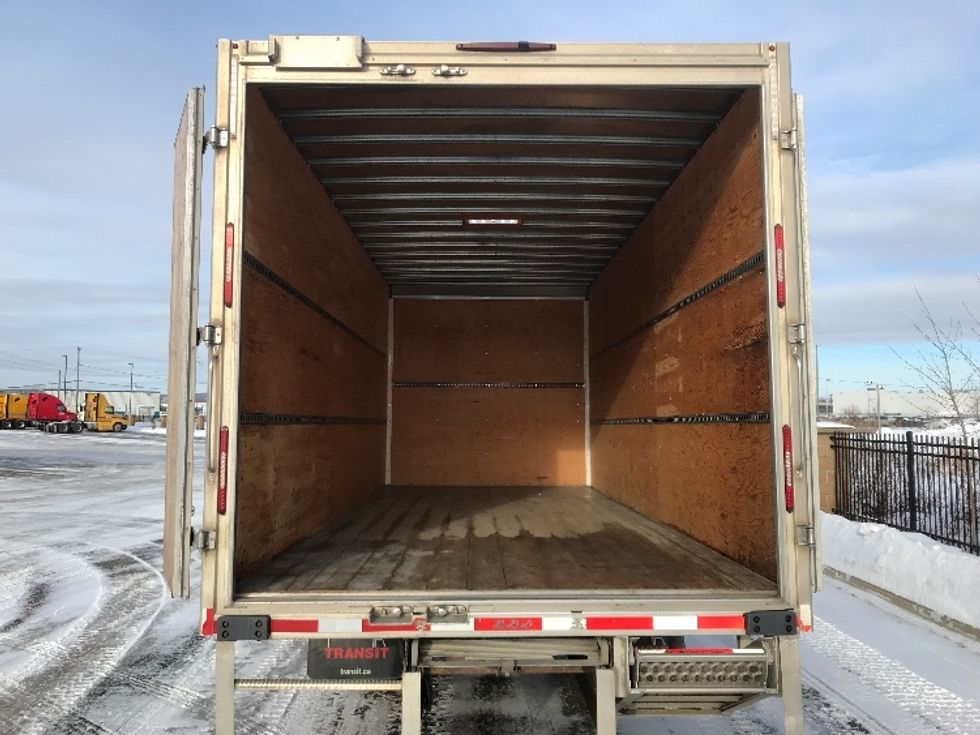 Light Duty Box Truck-Light and Medium Duty Trucks-Isuzu-2020-NPR EFI-Ste-Foy-PQ-250,102\n\t\tkm-$ 34,000 - Image 8