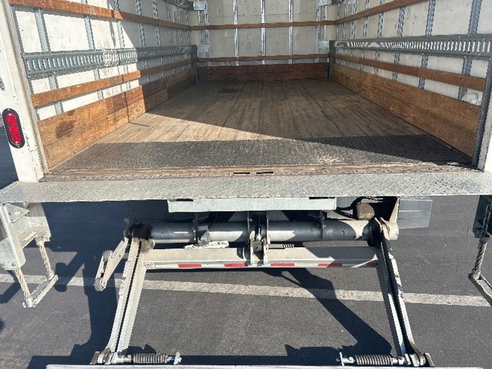 Light Duty Box Truck-Light and Medium Duty Trucks-Isuzu-2020-NPR EFI-Stockton-CA-96,126\n\t\tmiles-$ 41,750 - Image 10