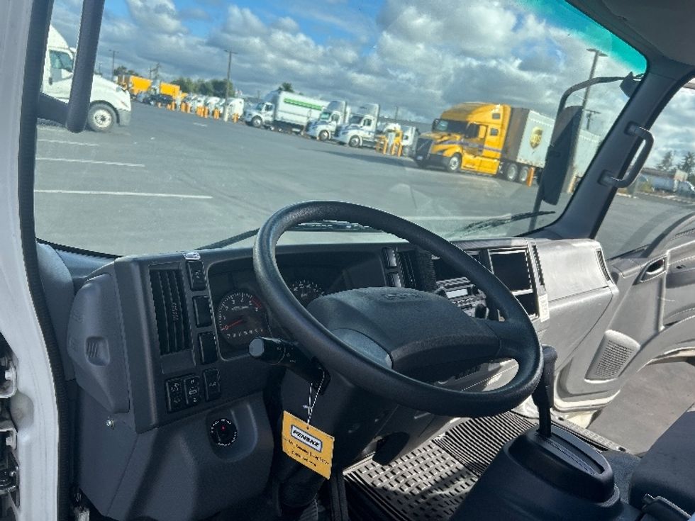 Light Duty Box Truck-Light and Medium Duty Trucks-Isuzu-2020-NPR EFI-Stockton-CA-96,126\n\t\tmiles-$ 41,750 - Image 17