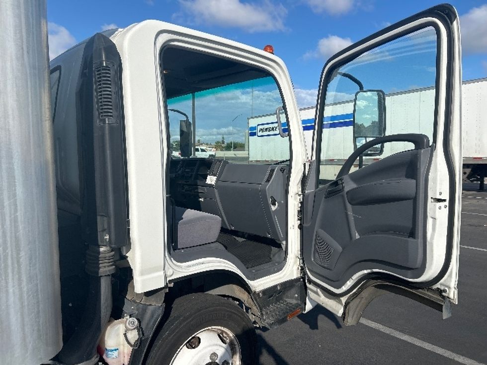 Light Duty Box Truck-Light and Medium Duty Trucks-Isuzu-2020-NPR EFI-Stockton-CA-96,126\n\t\tmiles-$ 41,750 - Image 20