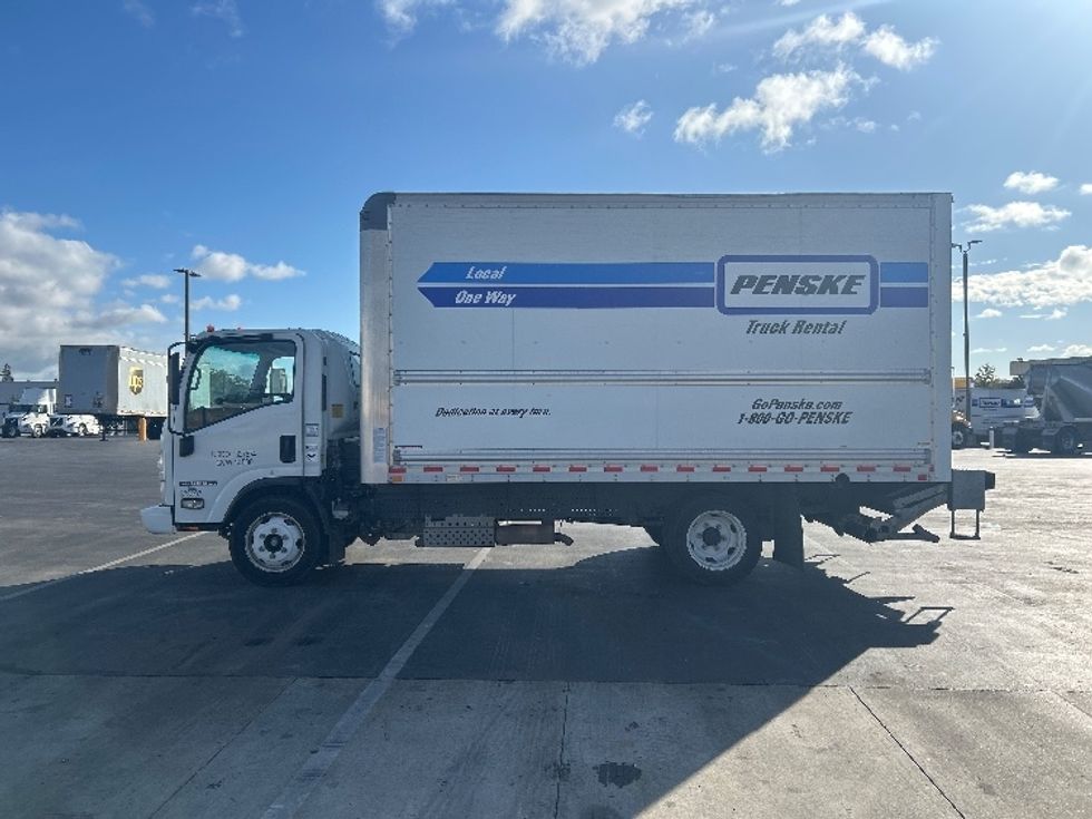 Light Duty Box Truck-Light and Medium Duty Trucks-Isuzu-2020-NPR EFI-Stockton-CA-96,126\n\t\tmiles-$ 41,750 - Image 4