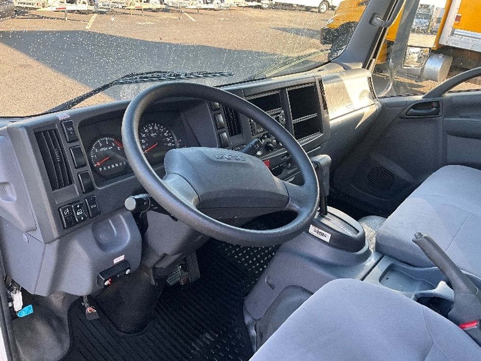 Light Duty Box Truck-Light and Medium Duty Trucks-Isuzu-2020-NPR EFI-Tacoma-WA-80,847\n\t\tmiles-$ 43,250 - Image 17