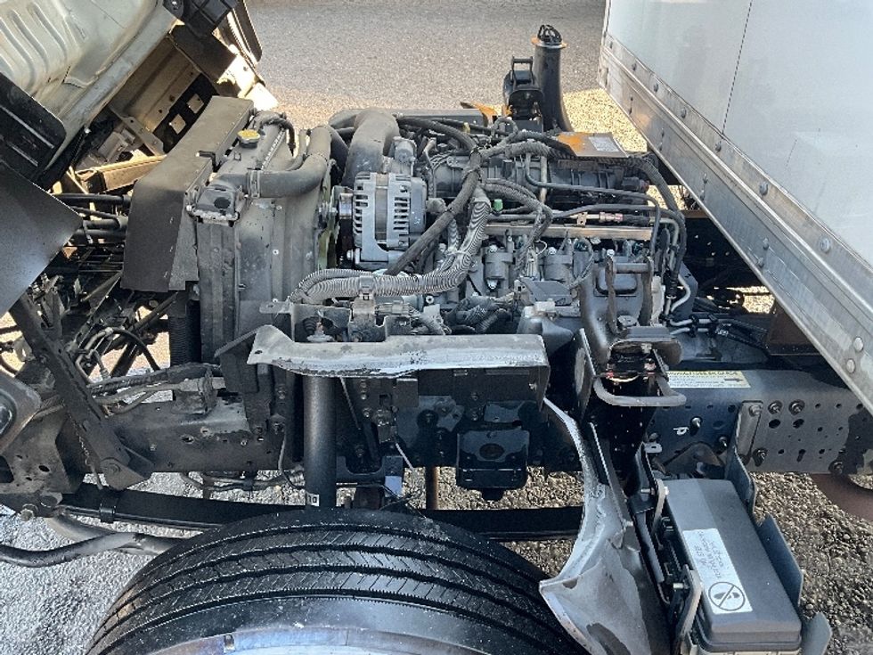 Light Duty Box Truck-Light and Medium Duty Trucks-Isuzu-2020-NPR EFI-Tacoma-WA-80,847\n\t\tmiles-$ 43,250 - Image 24