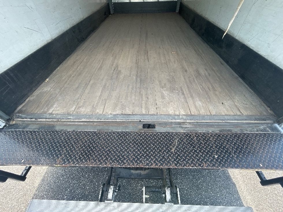 Light Duty Box Truck-Light and Medium Duty Trucks-Isuzu-2020-NPR EFI-Tallahassee-FL-52,841\n\t\tmiles-$ 46,250 - Image 10