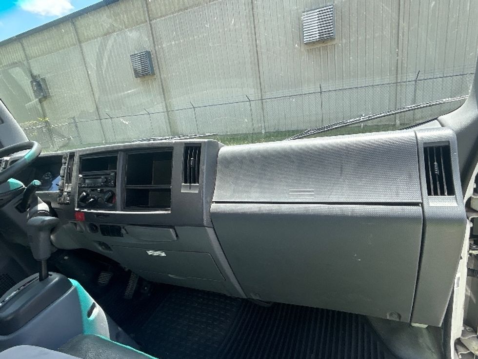 Light Duty Box Truck-Light and Medium Duty Trucks-Isuzu-2020-NPR EFI-Tallahassee-FL-52,841\n\t\tmiles-$ 46,250 - Image 21