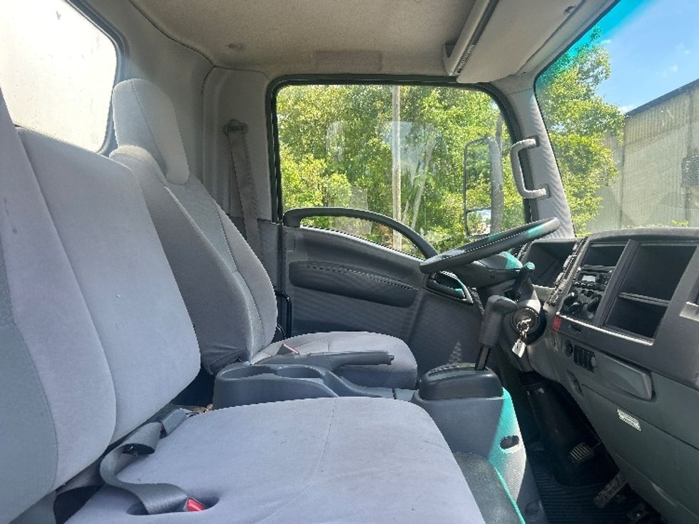 Light Duty Box Truck-Light and Medium Duty Trucks-Isuzu-2020-NPR EFI-Tallahassee-FL-52,841\n\t\tmiles-$ 46,250 - Image 22