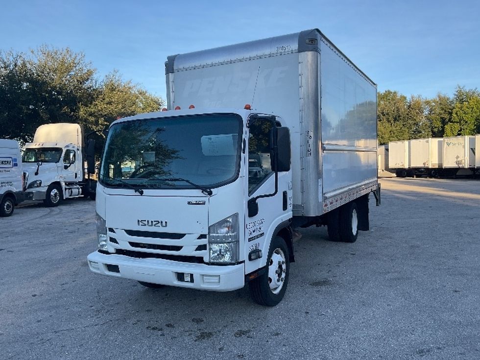 2020 Isuzu NPR photo 3