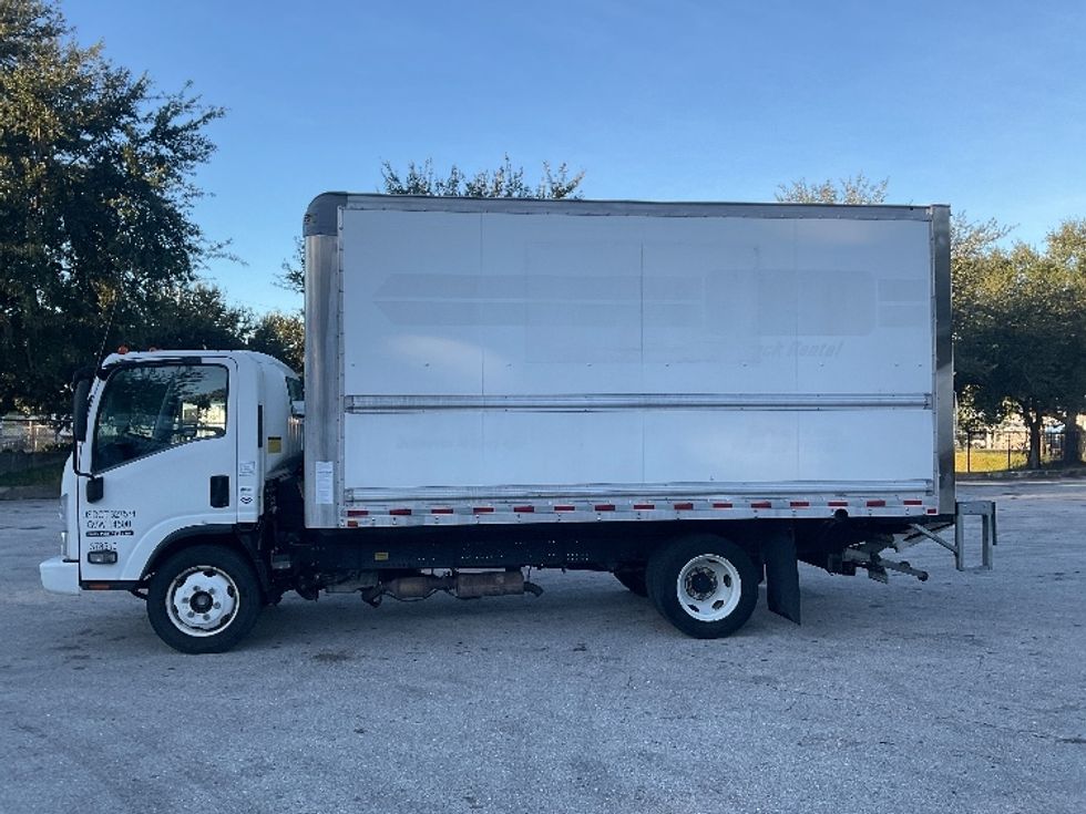 2020 Isuzu NPR photo 4