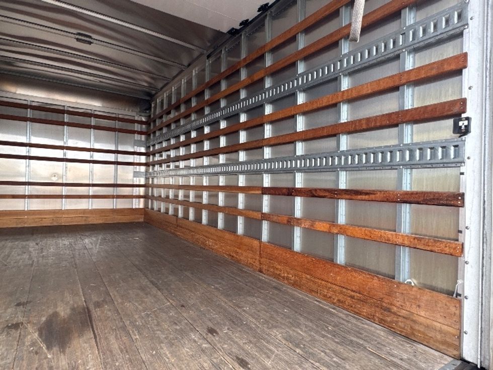 Light Duty Box Truck-Light and Medium Duty Trucks-Isuzu-2020-NPR EFI-Torrance-CA-38,772\n\t\tmiles-$ 46,500 - Image 12