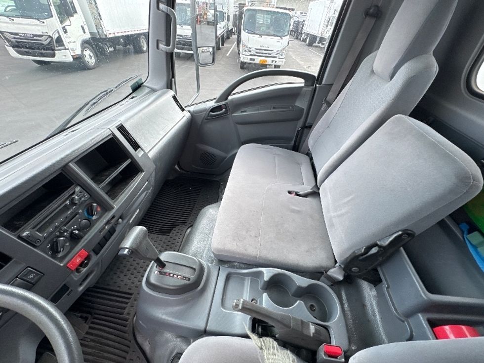 Light Duty Box Truck-Light and Medium Duty Trucks-Isuzu-2020-NPR EFI-Torrance-CA-38,772\n\t\tmiles-$ 46,500 - Image 19
