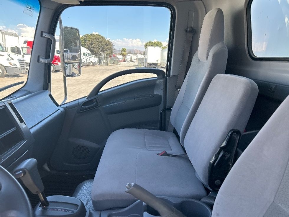 Light Duty Box Truck-Light and Medium Duty Trucks-Isuzu-2020-NPR EFI-Torrance-CA-81,802\n\t\tmiles-$ 43,250 - Image 19