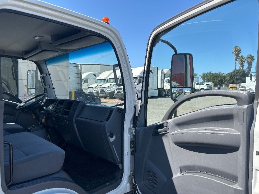 Light Duty Box Truck-Light and Medium Duty Trucks-Isuzu-2020-NPR EFI-Torrance-CA-81,802\n\t\tmiles-$ 43,250 - Image 20