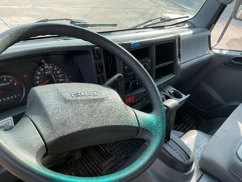 Light Duty Box Truck-Light and Medium Duty Trucks-Isuzu-2020-NPR EFI-Traverse City-MI-106,264\n\t\tmiles-$ 35,250 - Image 17