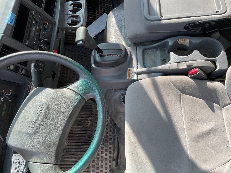Light Duty Box Truck-Light and Medium Duty Trucks-Isuzu-2020-NPR EFI-Traverse City-MI-106,264\n\t\tmiles-$ 35,250 - Image 18