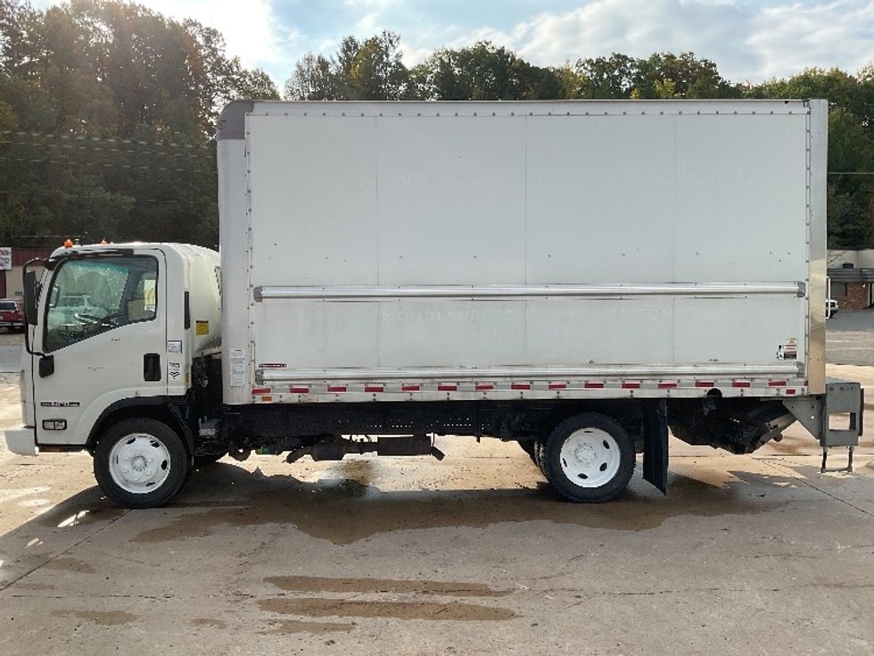 Light Duty Box Truck-Light and Medium Duty Trucks-Isuzu-2020-NPR EFI-Traverse City-MI-106,264\n\t\tmiles-$ 35,250 - Image 4