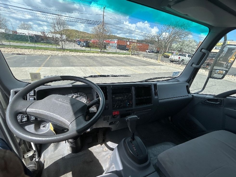 Light Duty Box Truck-Light and Medium Duty Trucks-Isuzu-2020-NPR EFI-West Babylon-NY-101,079\n\t\tmiles-$ 37,000 - Image 17