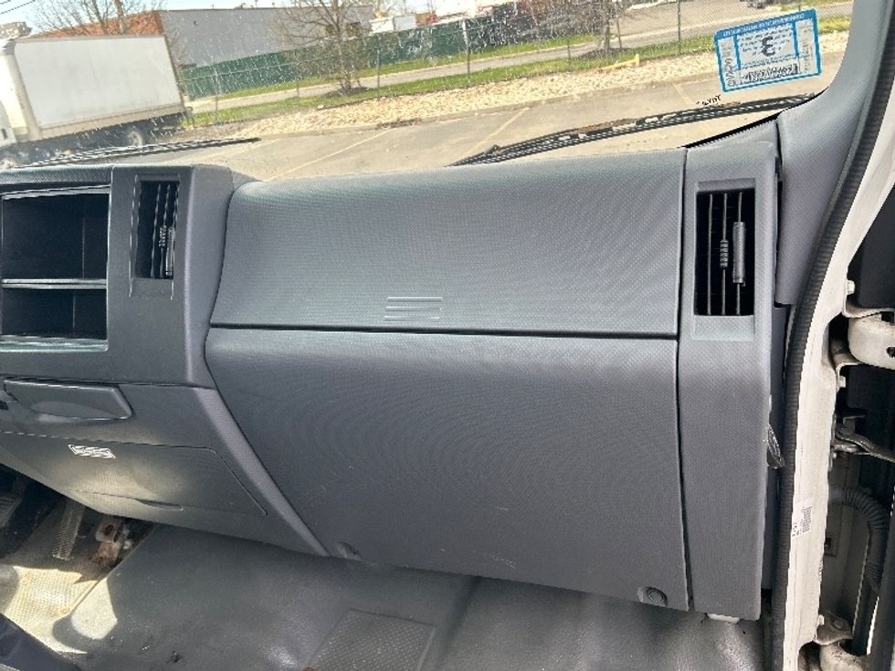 Light Duty Box Truck-Light and Medium Duty Trucks-Isuzu-2020-NPR EFI-West Babylon-NY-101,079\n\t\tmiles-$ 37,000 - Image 20