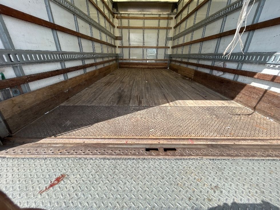 Light Duty Box Truck-Light and Medium Duty Trucks-Isuzu-2020-NPR EFI-West Babylon-NY-101,079\n\t\tmiles-$ 37,000 - Image 9