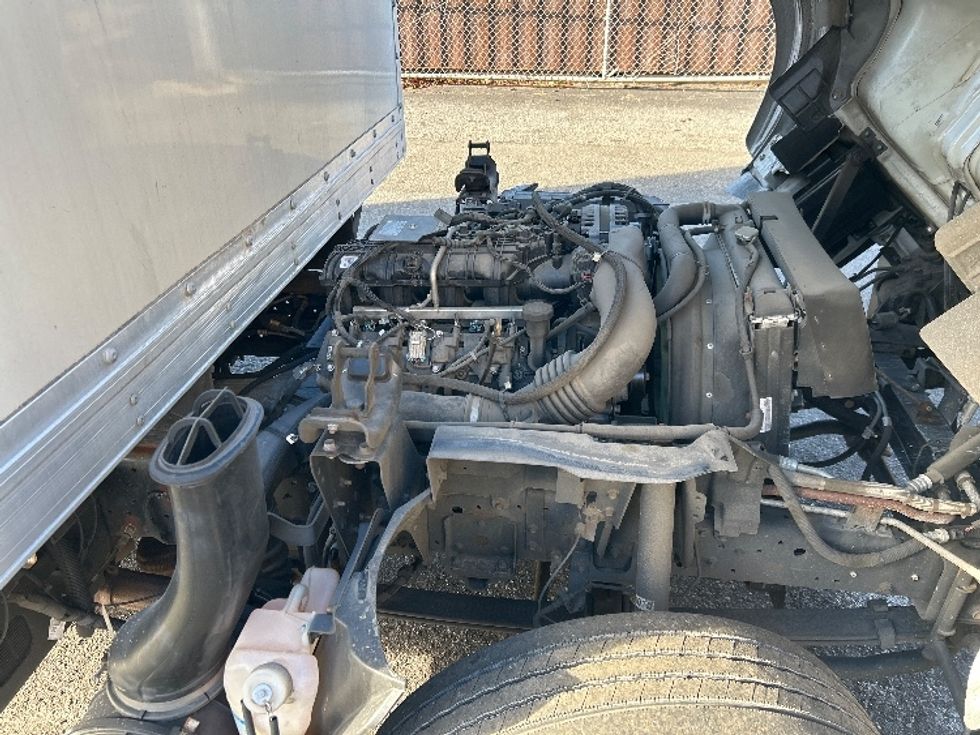 Light Duty Box Truck-Light and Medium Duty Trucks-Isuzu-2020-NPR EFI-West Babylon-NY-83,105\n\t\tmiles-$ 38,000 - Image 22