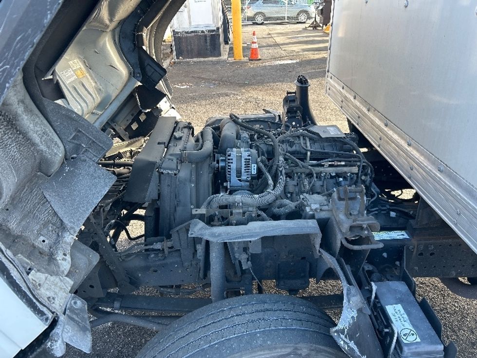 Light Duty Box Truck-Light and Medium Duty Trucks-Isuzu-2020-NPR EFI-West Babylon-NY-83,105\n\t\tmiles-$ 38,000 - Image 23