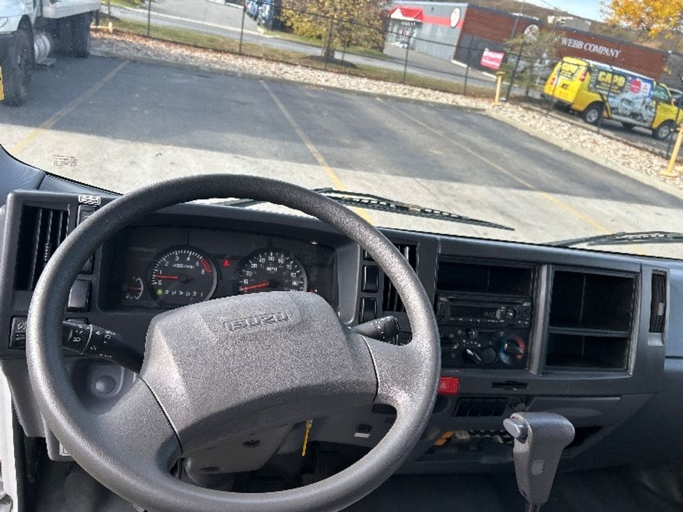Light Duty Box Truck-Light and Medium Duty Trucks-Isuzu-2020-NPR EFI-West Babylon-NY-91,695\n\t\tmiles-$ 37,000 - Image 17