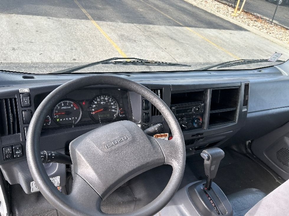 Light Duty Box Truck-Light and Medium Duty Trucks-Isuzu-2020-NPR EFI-West Babylon-NY-91,695\n\t\tmiles-$ 37,000 - Image 18