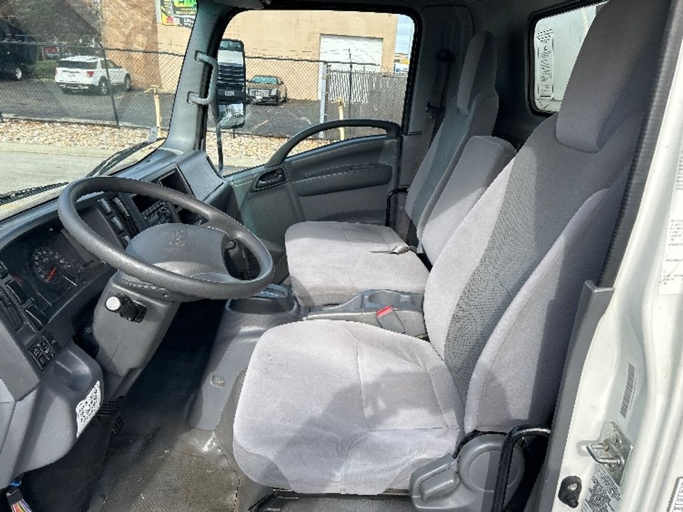 Light Duty Box Truck-Light and Medium Duty Trucks-Isuzu-2020-NPR EFI-West Babylon-NY-91,695\n\t\tmiles-$ 37,000 - Image 19