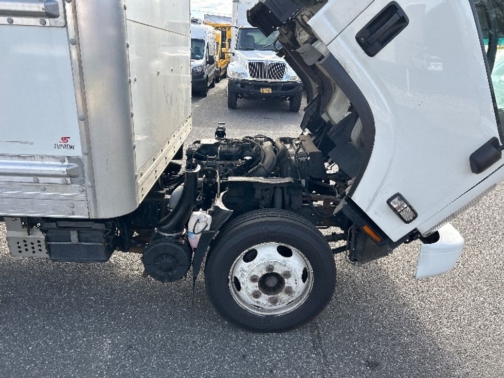 Light Duty Box Truck-Light and Medium Duty Trucks-Isuzu-2020-NPR EFI-West Babylon-NY-91,695\n\t\tmiles-$ 37,000 - Image 23