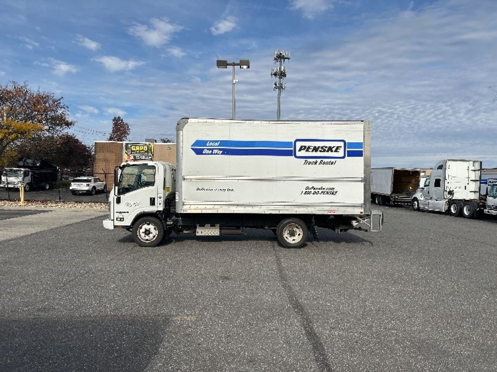 2020 Isuzu NPR photo 4