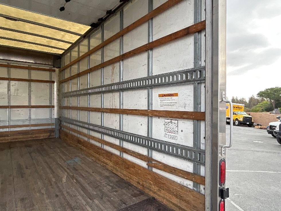 Light Duty Box Truck-Light and Medium Duty Trucks-Isuzu-2020-NPR EFI-West Sacramento-CA-79,794\n\t\tmiles-$ 43,500 - Image 17