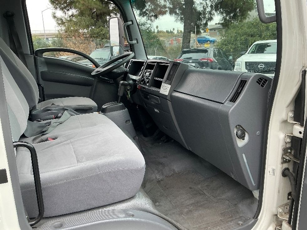 Light Duty Box Truck-Light and Medium Duty Trucks-Isuzu-2020-NPR EFI-West Sacramento-CA-82,393\n\t\tmiles-$ 41,750 - Image 22