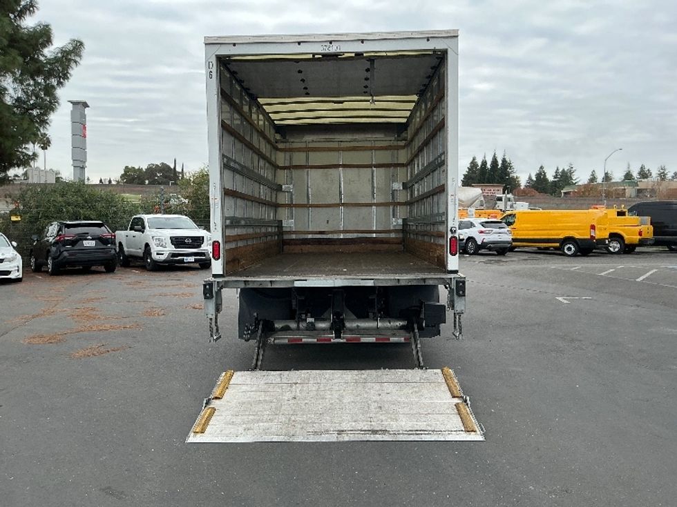 Light Duty Box Truck-Light and Medium Duty Trucks-Isuzu-2020-NPR EFI-West Sacramento-CA-82,393\n\t\tmiles-$ 41,750 - Image 9
