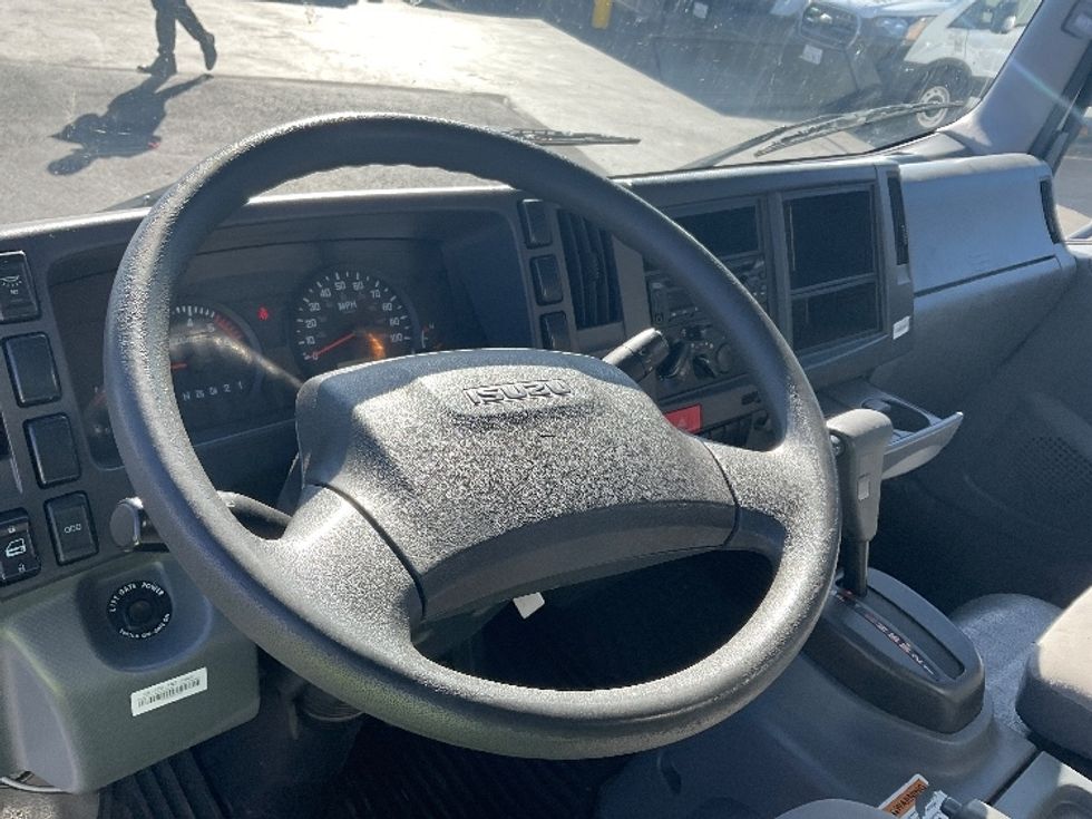 Light Duty Box Truck-Light and Medium Duty Trucks-Isuzu-2020-NPR EFI-West Sacramento-CA-85,474\n\t\tmiles-$ 42,750 - Image 17