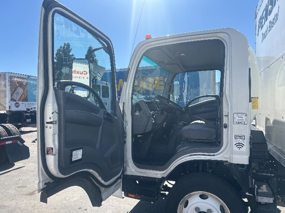 Light Duty Box Truck-Light and Medium Duty Trucks-Isuzu-2020-NPR EFI-West Sacramento-CA-86,866\n\t\tmiles-$ 42,750 - Image 16