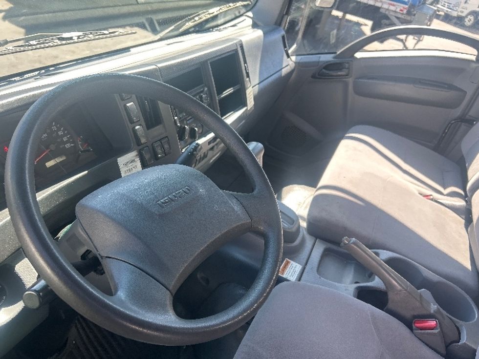 Light Duty Box Truck-Light and Medium Duty Trucks-Isuzu-2020-NPR EFI-West Sacramento-CA-86,866\n\t\tmiles-$ 42,750 - Image 17