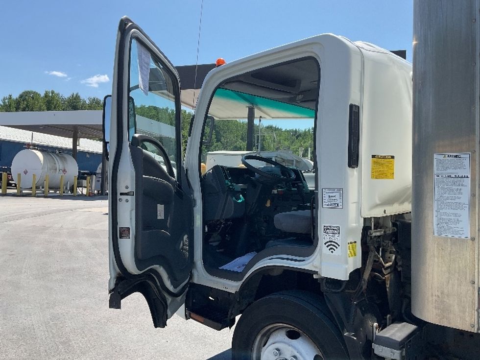 Light Duty Box Truck-Light and Medium Duty Trucks-Isuzu-2020-NPR EFI-Whitesboro-NY-118,828\n\t\tmiles-$ 36,750 - Image 16
