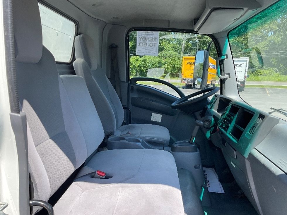 Light Duty Box Truck-Light and Medium Duty Trucks-Isuzu-2020-NPR EFI-Whitesboro-NY-118,828\n\t\tmiles-$ 36,750 - Image 22