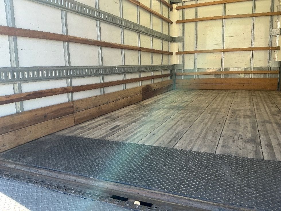 Light Duty Box Truck-Light and Medium Duty Trucks-Isuzu-2020-NPR-El Paso-TX-71,609\n\t\tmiles-$ 46,500 - Image 11