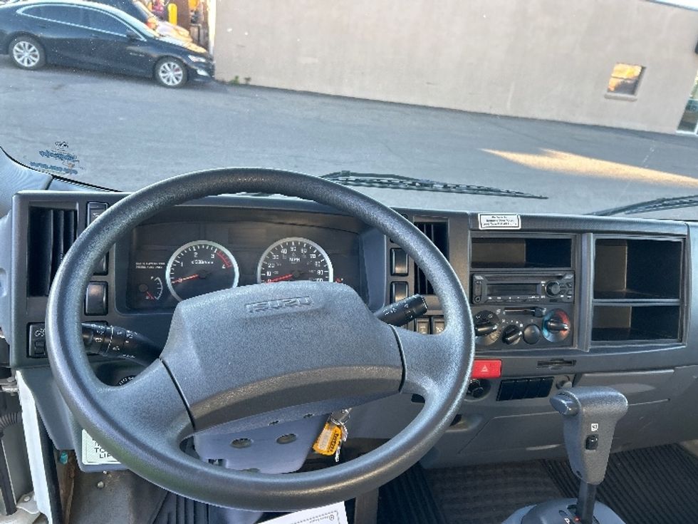 Light Duty Box Truck-Light and Medium Duty Trucks-Isuzu-2020-NPR-El Paso-TX-71,609\n\t\tmiles-$ 46,500 - Image 17