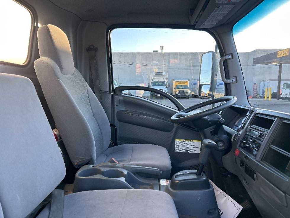Light Duty Box Truck-Light and Medium Duty Trucks-Isuzu-2020-NPR-El Paso-TX-71,609\n\t\tmiles-$ 46,500 - Image 21